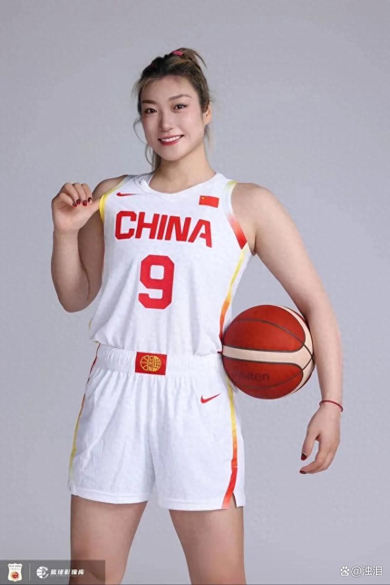 华体会hth-女篮选手在全明星赛中表现出色